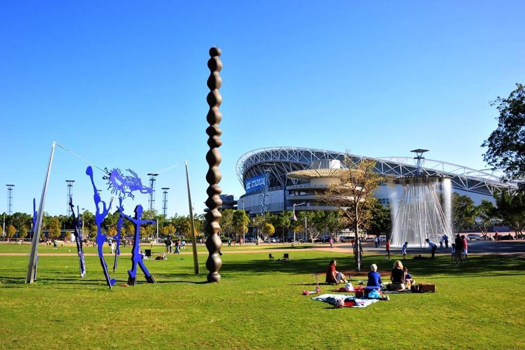 Parkside & City View In Sydney Olympic Park Bagian luar foto